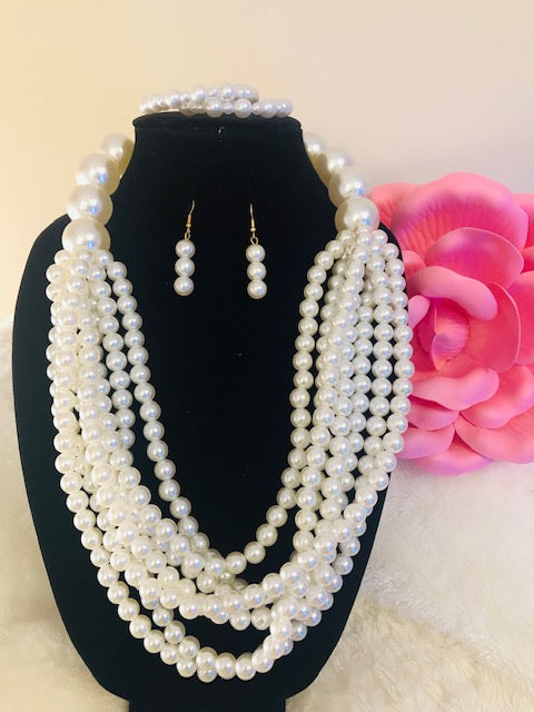 7 String Completion Pearl Necklace Set