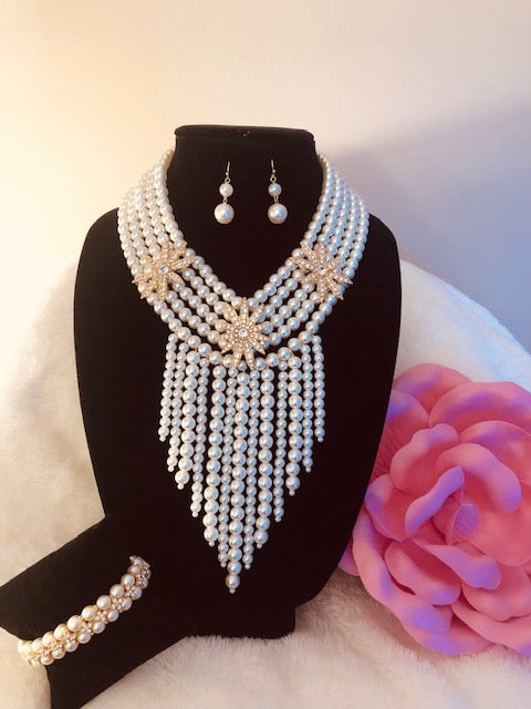Starburst Pearl Necklace Set