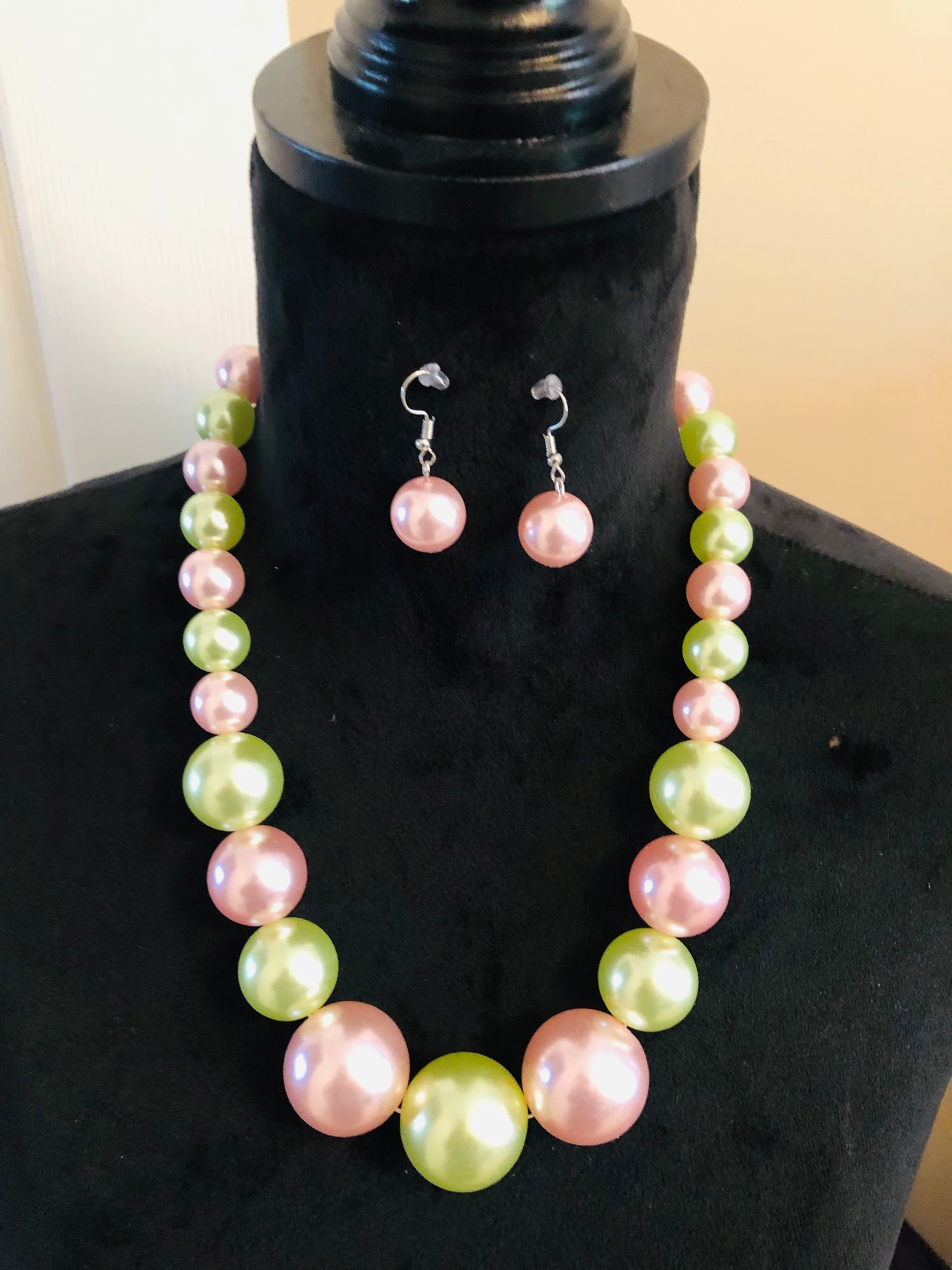 Pink and Green-Pretty Girls Necklace Set