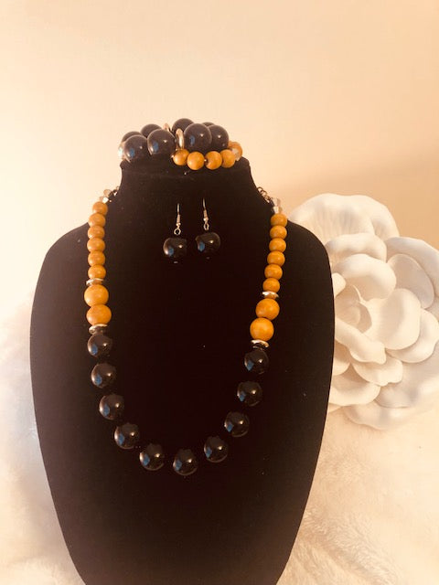 Acrylic/Wood Necklace Set